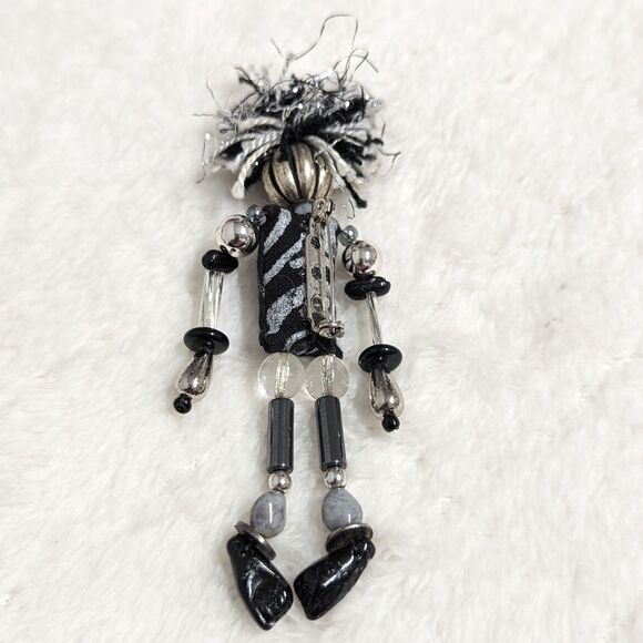Vintage Artisan Made Rag Doll Brooche w/ Glass and Silver Beads - Picture 6 of 7